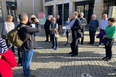 Teilnehmer der Tagung, die am Sonntag, 30.10.2022, an der Stadtführung teilnahmen.