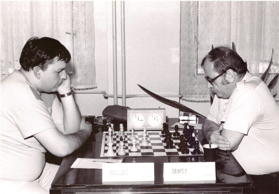 The game Mokrý–Jansa at the Czechoslovak Championship in Prague, 1986.