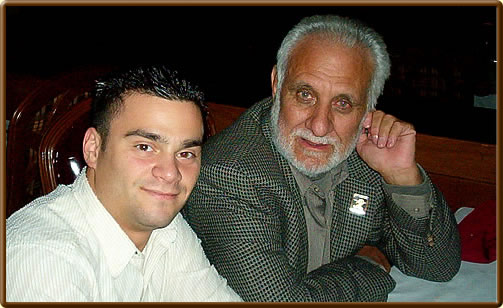 Unser Mitglied Lawrence Totaro mit seinem Freund Larry Evans beim Diner (2005)