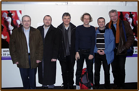 The KWA sextet at the entrance of the tournament hall (from left to right: Ralf Binnewirtz, Vlastimil Fiala, Andreas Saremba, Jurgen Stigter, Michael Negele, Hans Engberts)