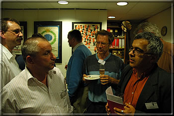 Michael Negele, Jurgen Stigter und Toni Preziuso beim Pausen-Snack.