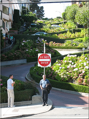 Michael Negele an den berühmten Kurven der Lombard Street.